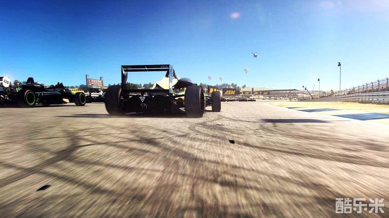 超级房车赛:汽车运动