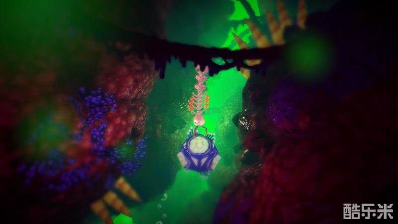 跑进怪兽肚子里