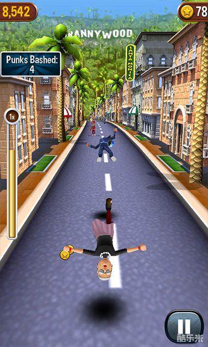 愤怒的老奶奶玩跑酷