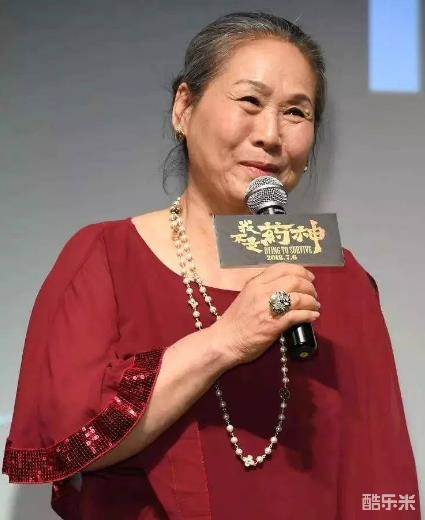 苇青