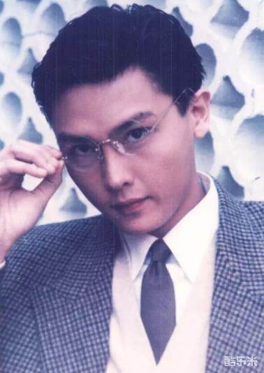 关礼杰
