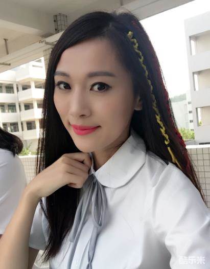 黄伊凡