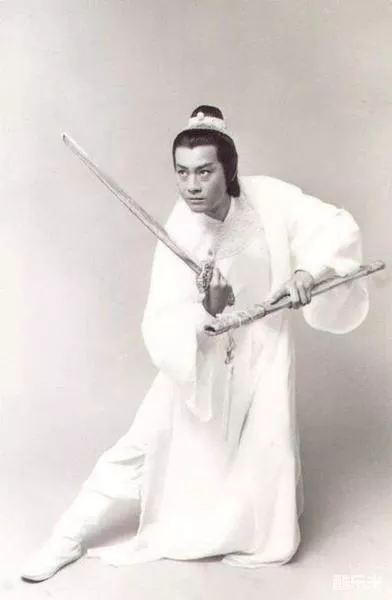 郑少秋