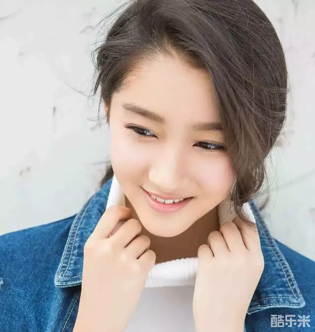 关晓彤