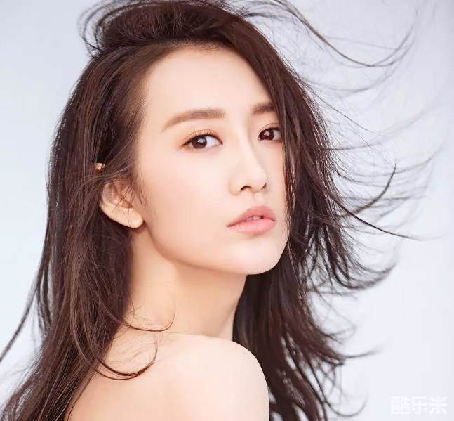 王鸥