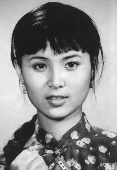 普超英