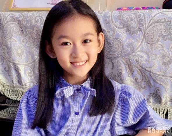 李晨语