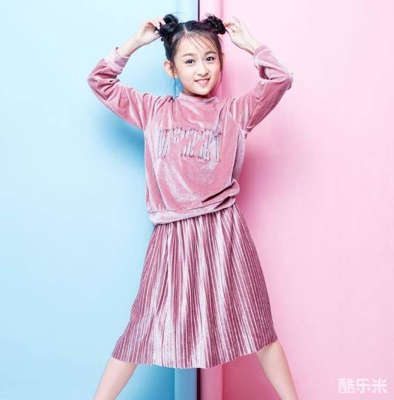 李晨语