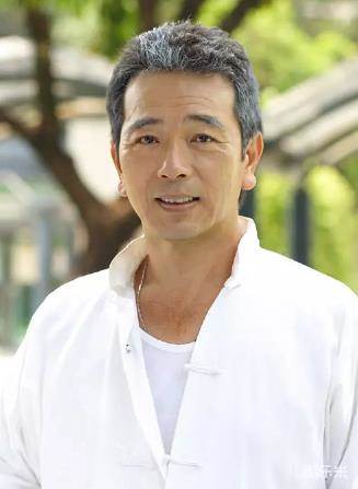 张晨光