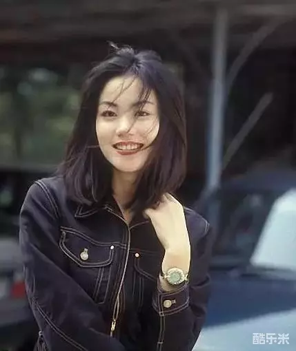 王菲