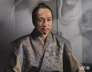 小日向文世