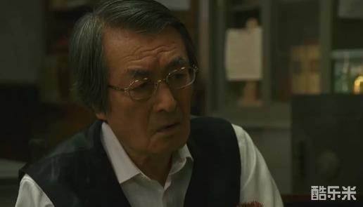 山崎努
