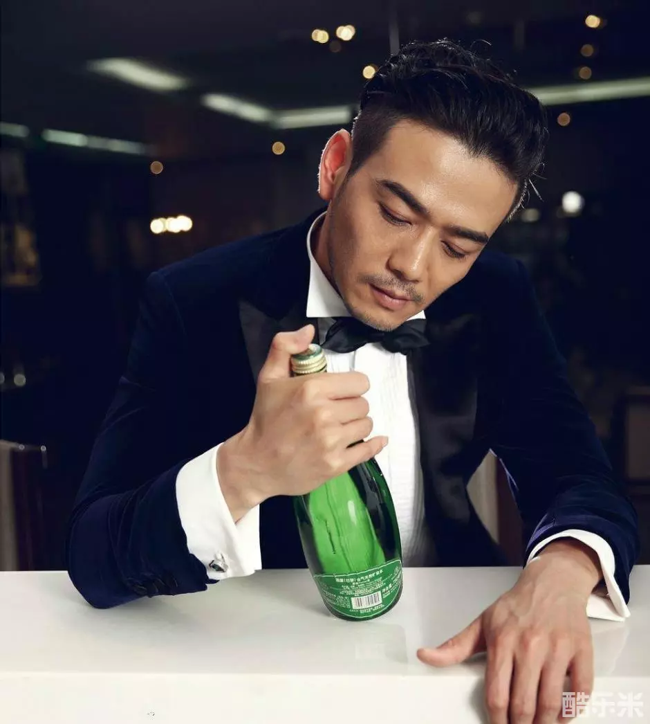 杨烁