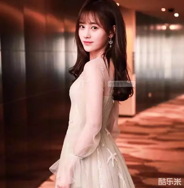 鞠婧祎