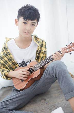 胡洪宇