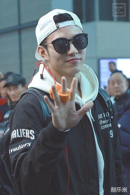 杨业明