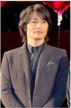 安田显