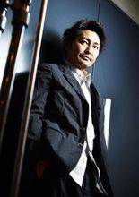 安田显