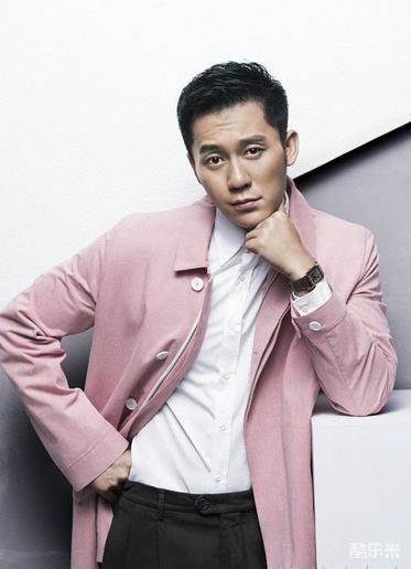 李晨