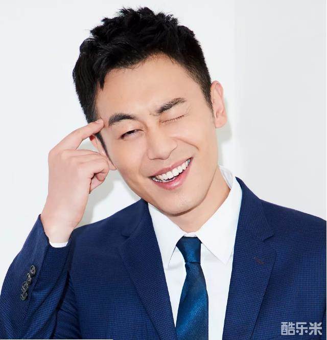 朱亚文