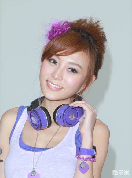 何佩瑜