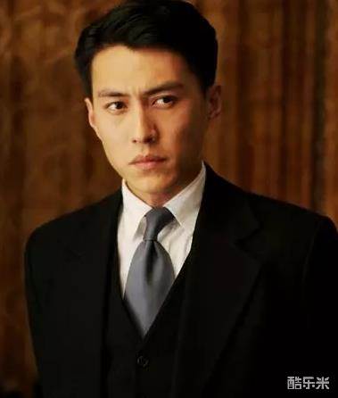 靳东