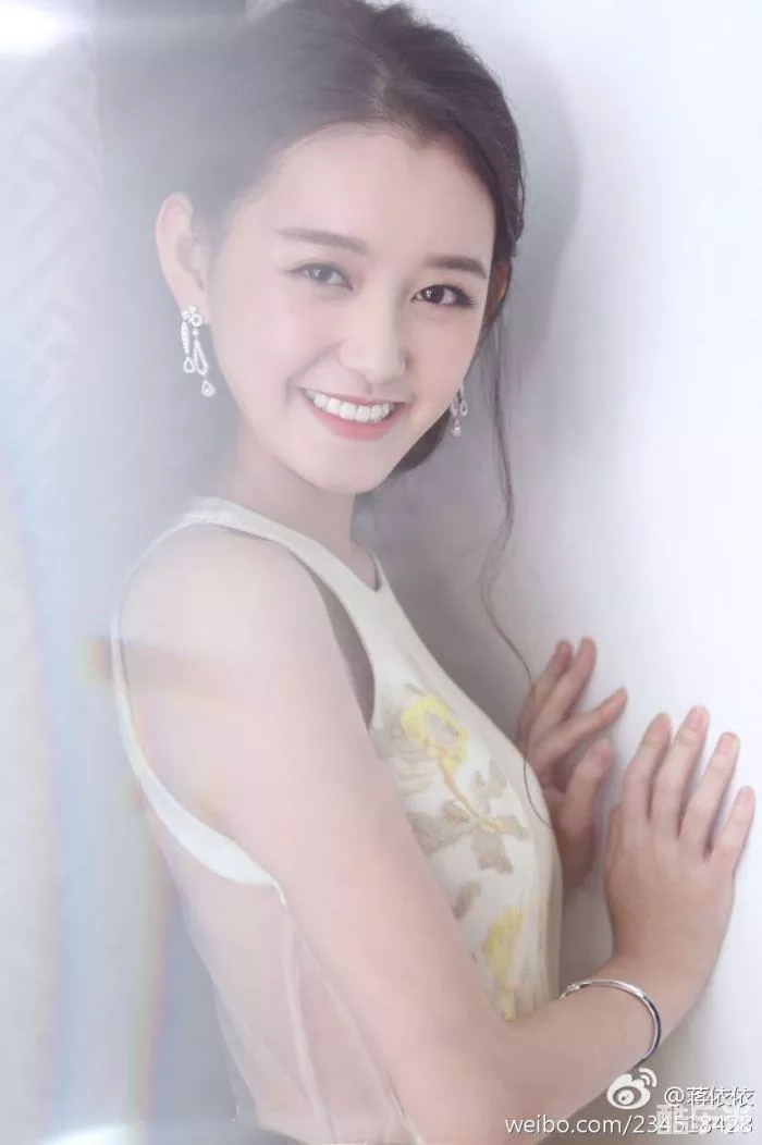 蒋依依
