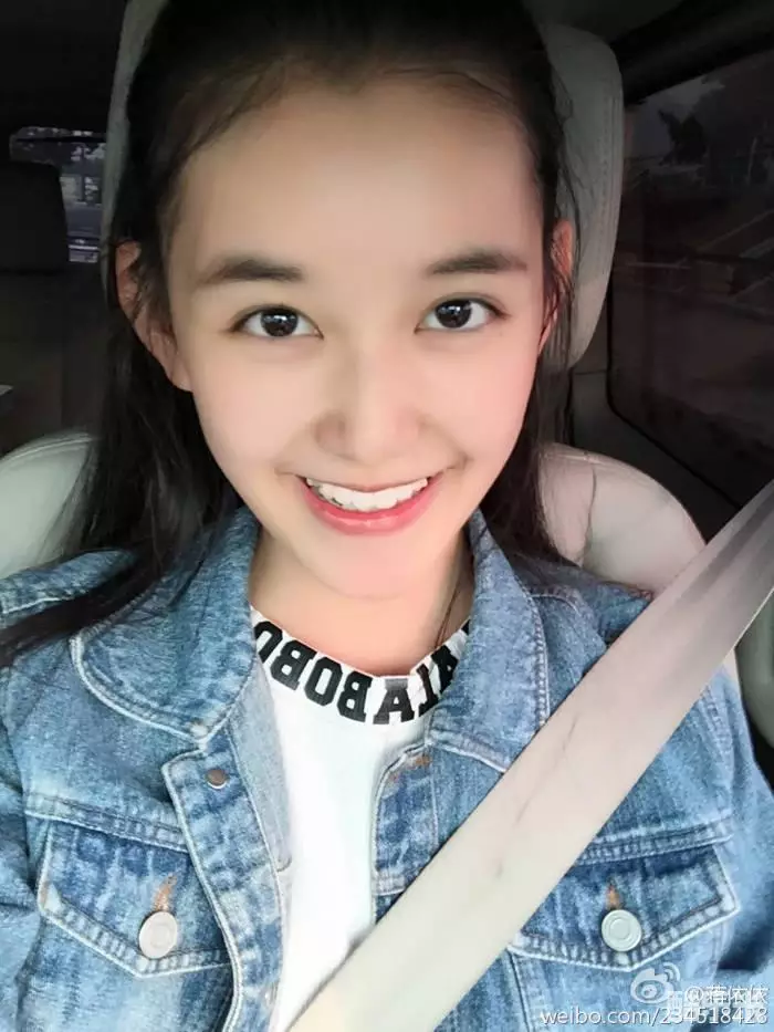 蒋依依