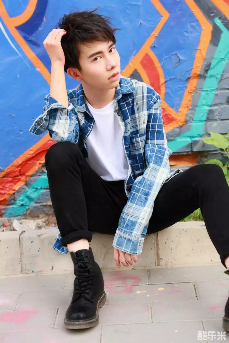 李俊濠