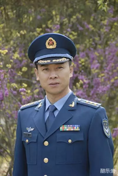 胡亚捷