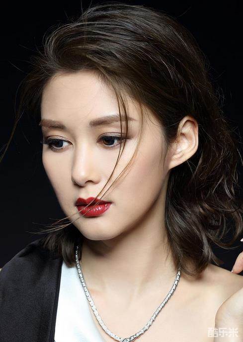 岑丽香