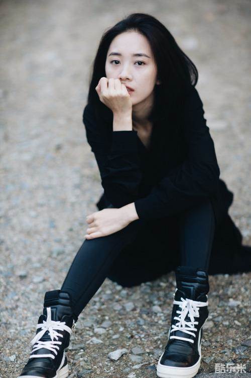 朱颜曼滋