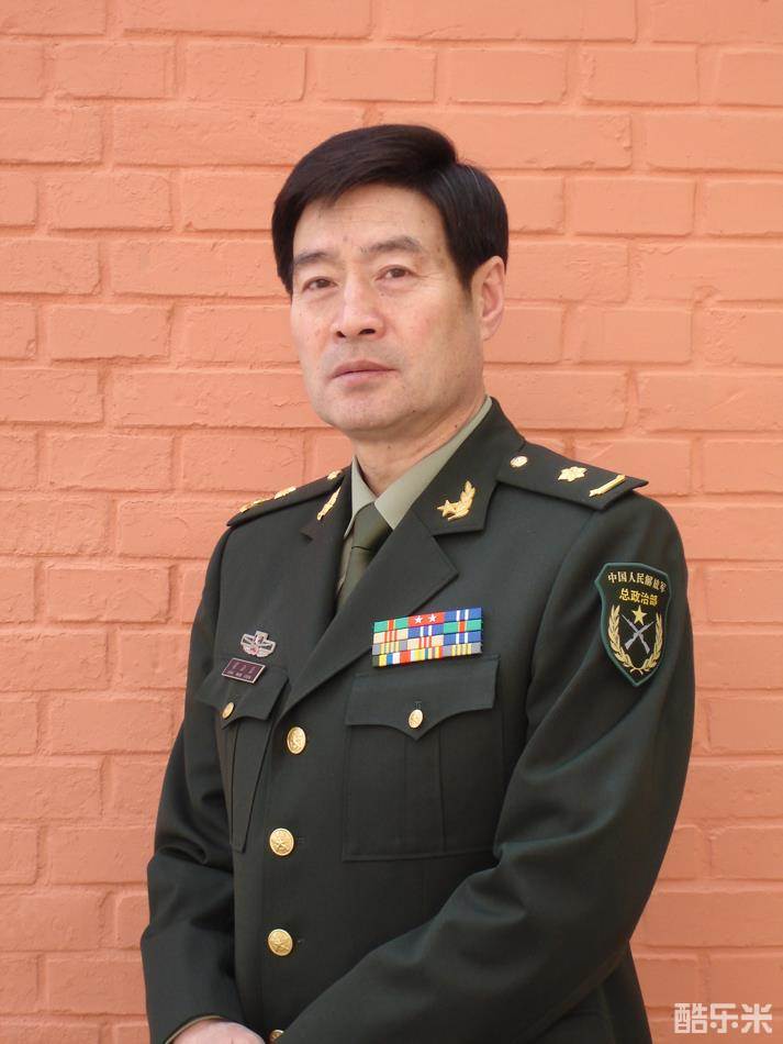 翟万臣