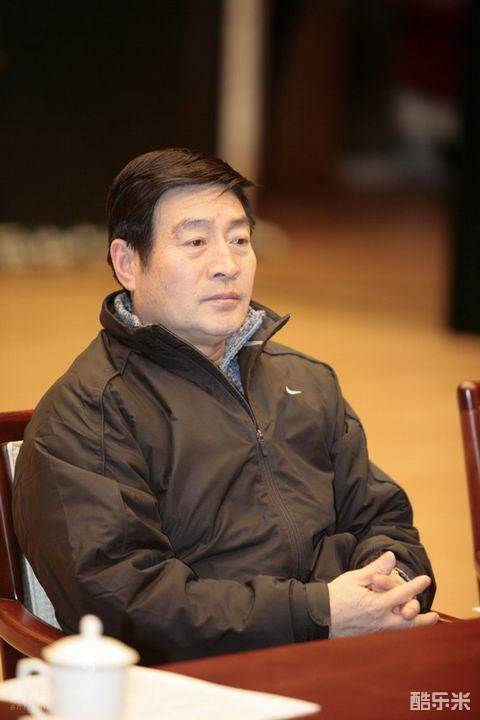 翟万臣