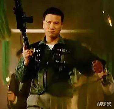 万梓良