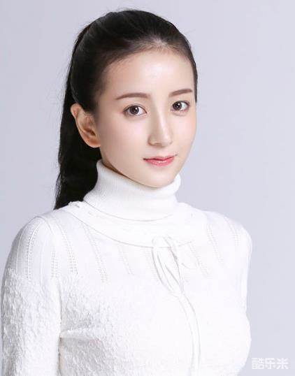 卢佳
