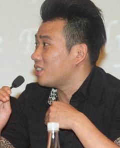赵小鸥