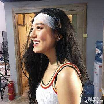 嗯呐朱莉