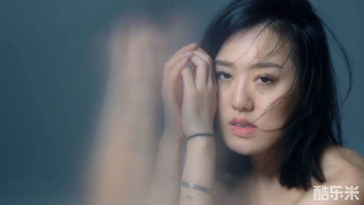 嗯呐朱莉
