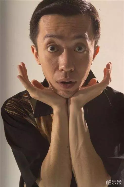 李菁