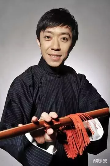 李菁