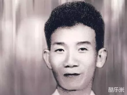 郁达夫