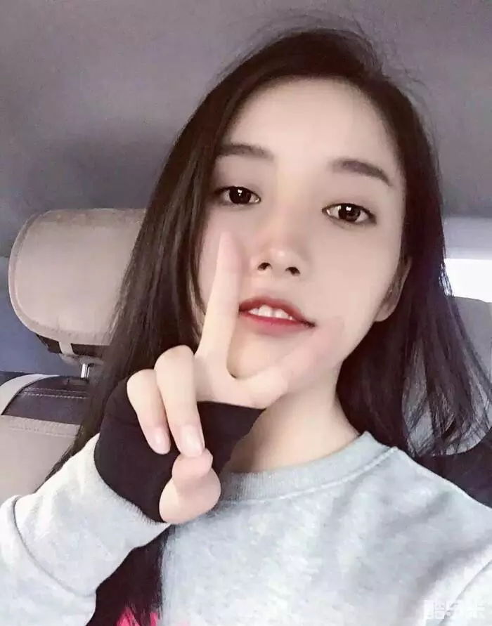 姜贞羽
