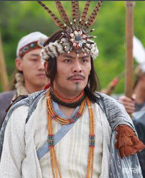 李昂