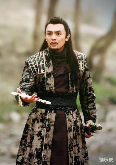 李昂