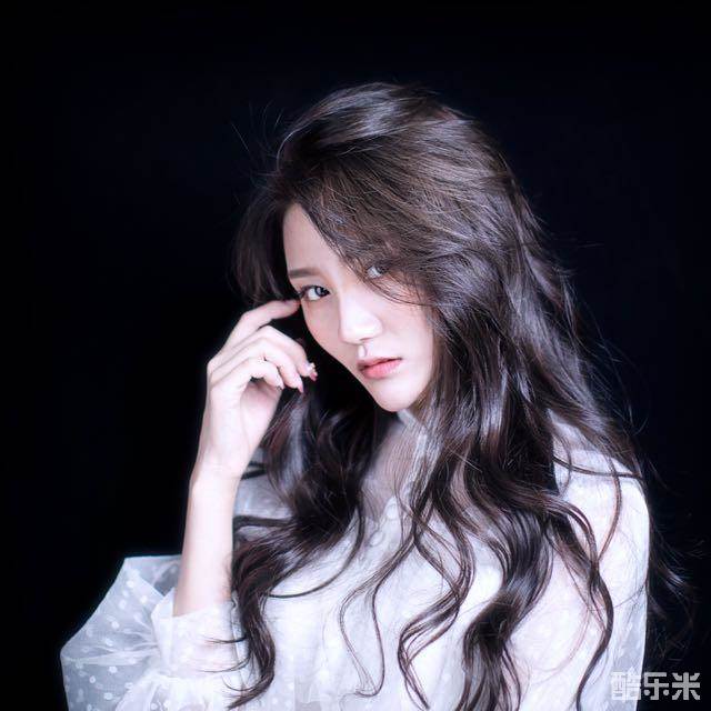 姚童童
