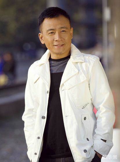吕一丁