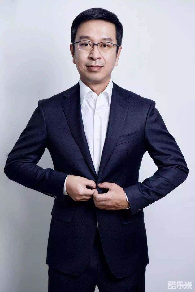 侯鸿亮