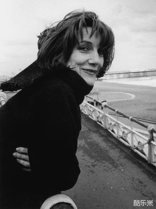 哈丽特·瓦尔特