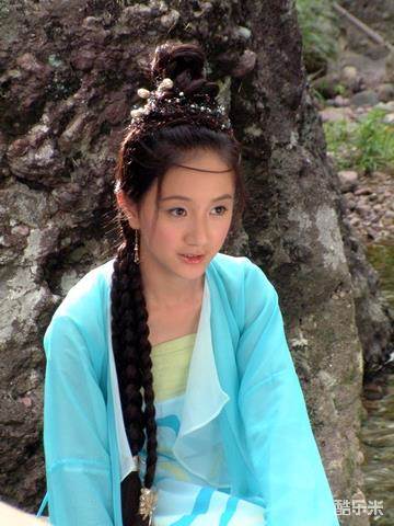 李倩